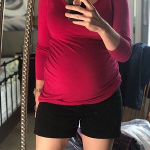 Gap Maternity Shorts size 6 in black